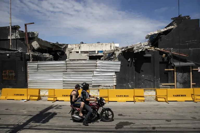 Investigan las causas de la tragedia en la discoteca Jet Set