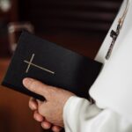 ¿Cuáles son los pasos de la liturgia tras la muerte del papa?
