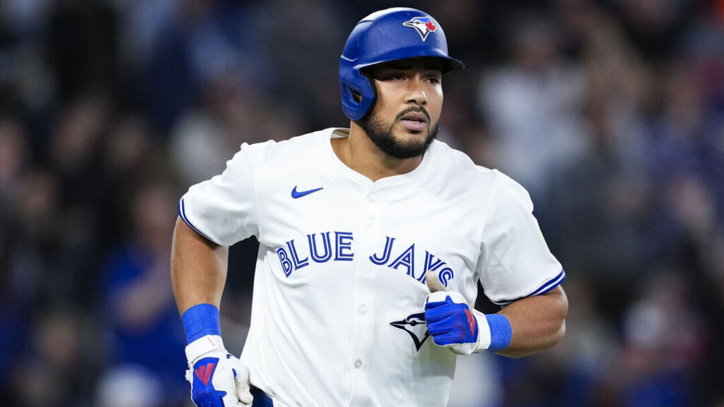 Anthony Santander de los Azulejos de Toronto