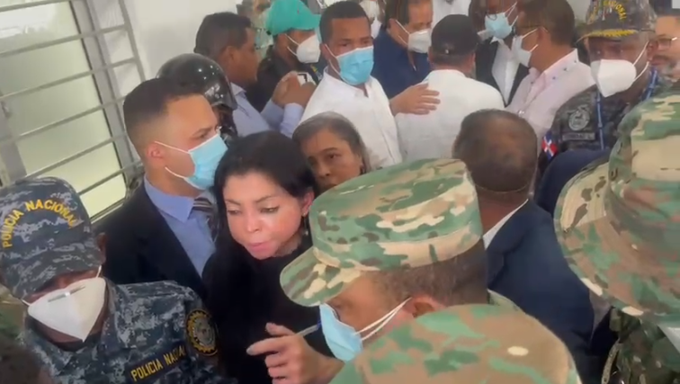 La Procuradora General de la República, Yeni Berenice Reynoso, acude al Inacif
