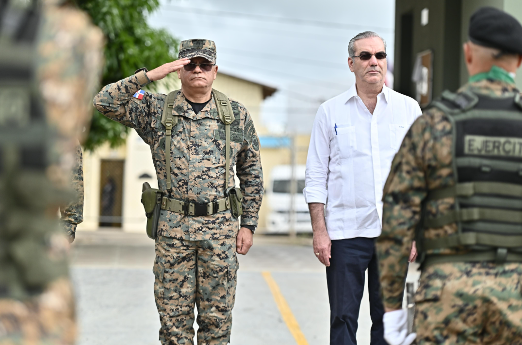Presidente Luis Abinader en la frontera.