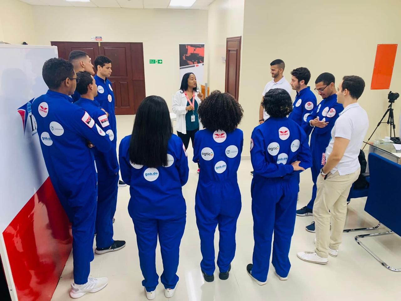 El proyecto ha impactado a jóvenes dominicanos, acercándolos a las carreras del sector aeronáutico