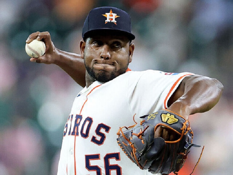 Ronel Blanco de los Astros de Houston ganó a los Azulejos de Toronto