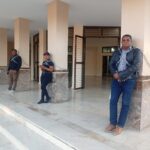 Se encadenan frente al Palacio de justicia en protesta por fraudes y falsificaciones para despojar propiedad en el malecón