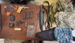Ocupan armas de fuego, municiones y pertrechos militares durante allanamiento en Esperanza