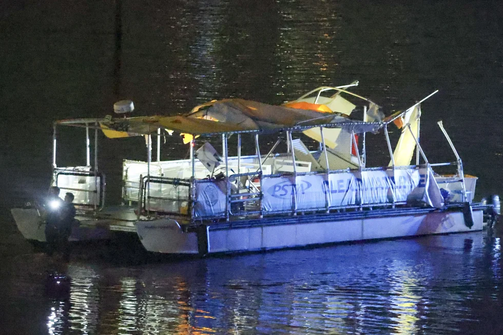 Choque entre bote y ferry deja 1 muerto y al menos 12 heridos en Florida
