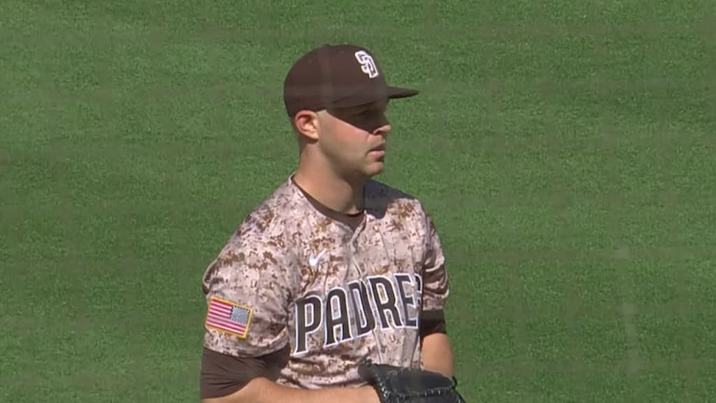 El lanzador Michael King logró juego completo y blanqueada ante los Rockies de Colorado.