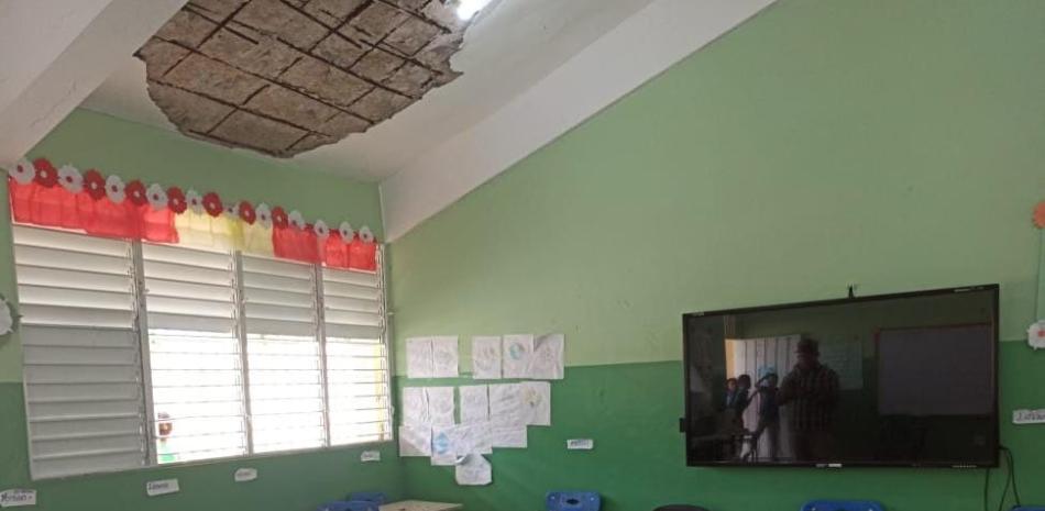 Techo de la escuela primaria Fidelina Feliz Matos