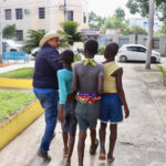 Alcalde de Dajabón, Santiago Riverón, detiene a niños haitianos / Fuente externa