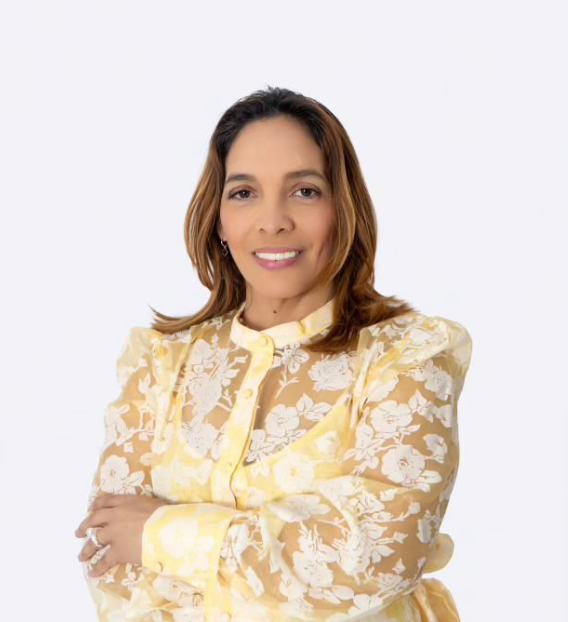 Panorama Político. La presidenta del Frente de Mujeres del Partido Revolucionario Moderno (PRM) en Pensilvania Tomasina Sosa manifestó el firme respaldo de su organización en favor de Faride Raful, ministra de Interior y Policía, ante los recientes ataques verbales, difamación y actos de acoso a su persona.