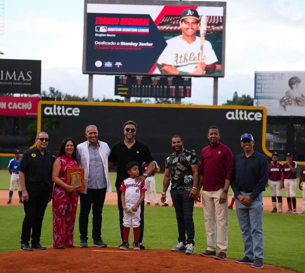 Desde la izquierda, Víctor García Sued, Stanley Javier, Nelson Cruz, Luis Polonia y Henry González