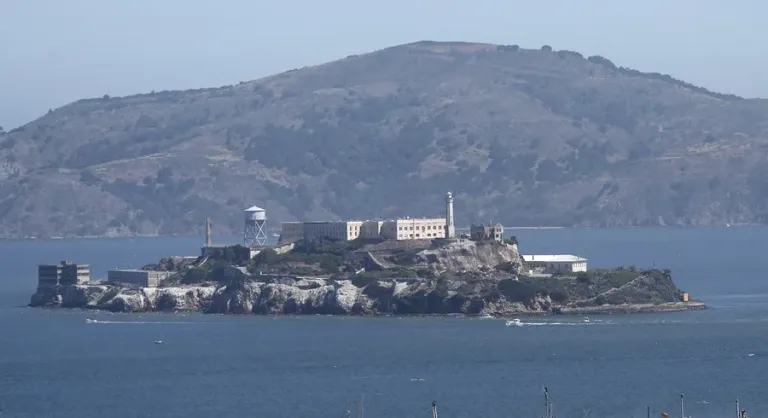 Trump ordena reabrir la cárcel de máxima seguridad de Alcatraz, cerrada desde 1963