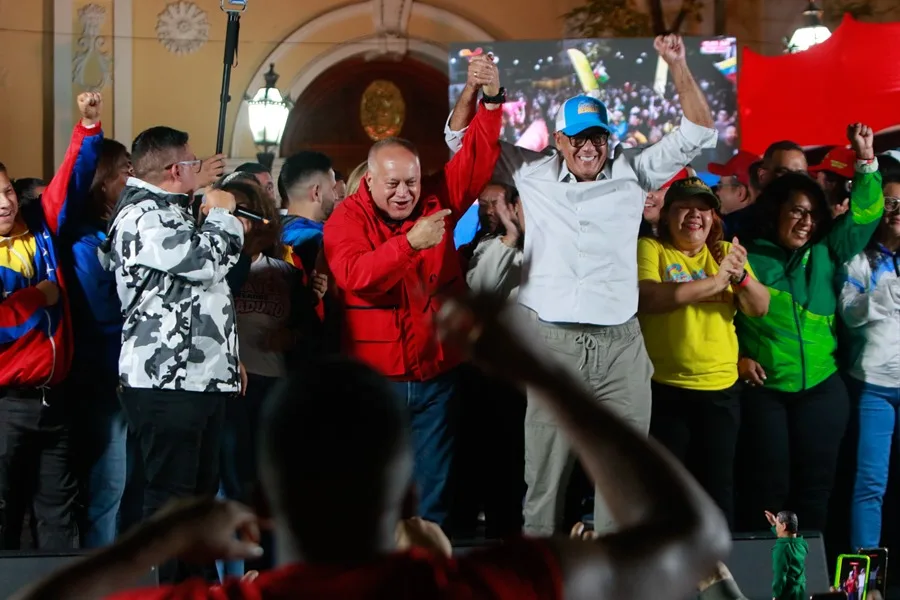 El chavismo extiende su poder territorial en Venezuela tras los comicios de este domingo