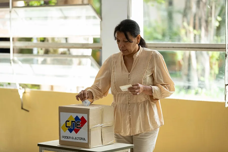 Venezuela encara unas elecciones empañadas por detenciones y un presunto plan «terrorista»