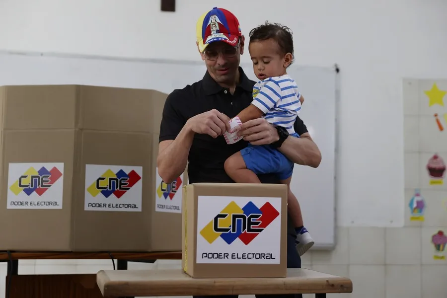 Opositores defienden su voto en las elecciones como un «ejercicio de dignidad» en Venezuela