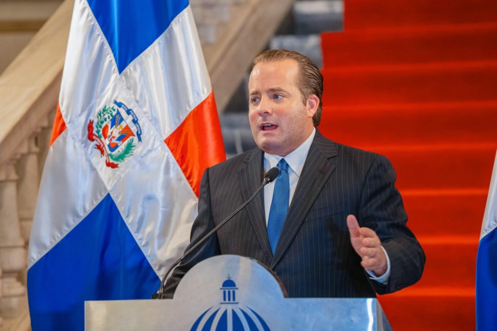 José Paliza da a conocer plan “Meta RD 2036”