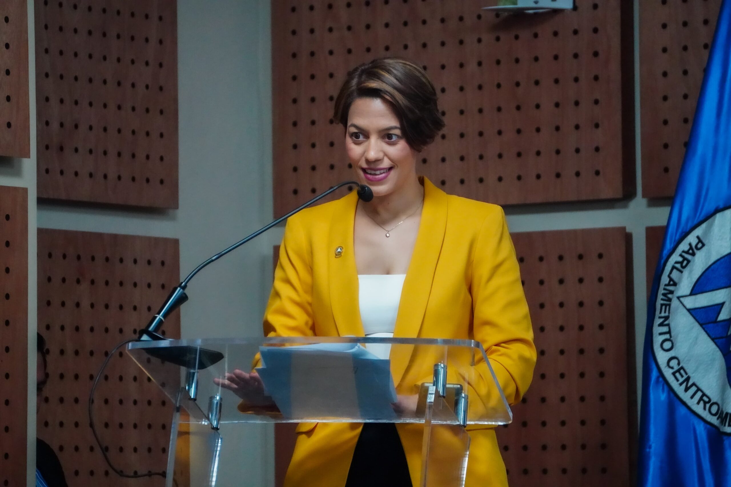 Parlacen acoge pronunciamiento de solidaridad por la tragedia del Jet Set a solicitud de la diputada Esmeralda Mancebo