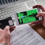 * En 2024, la industria de juegos en línea tuvo la tasa más alta de fraude digital sospechoso en el país, un cambio respecto a 2023 cuando las comunidades en línea fueron las más atacadas. 