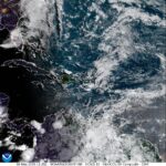 El Instituto Dominicano de Meteorología (Indomet) informó que este domingo predominará en horas de la mañana un ambiente soleado, mientras que, en la tarde, prevé aguaceros en diversas provincias.