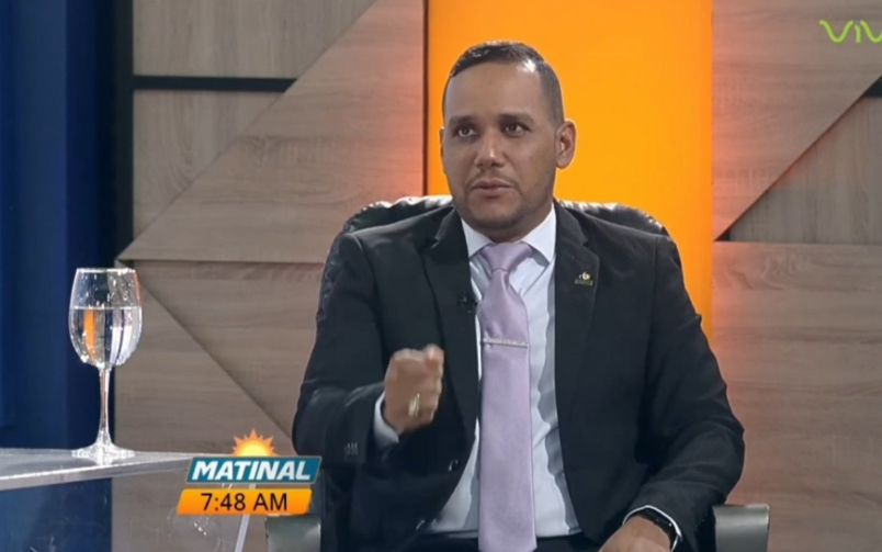 El alcalde de Monte Plata Héctor Figari deploró la crítica situación del sistema de drenaje sanitario del municipio, señalando que no existe infraestructura adecuada para el manejo de las aguas residuales. Indicó que la última intervención significativa en este ámbito data de 1994, durante el gobierno de Joaquín Balaguer.