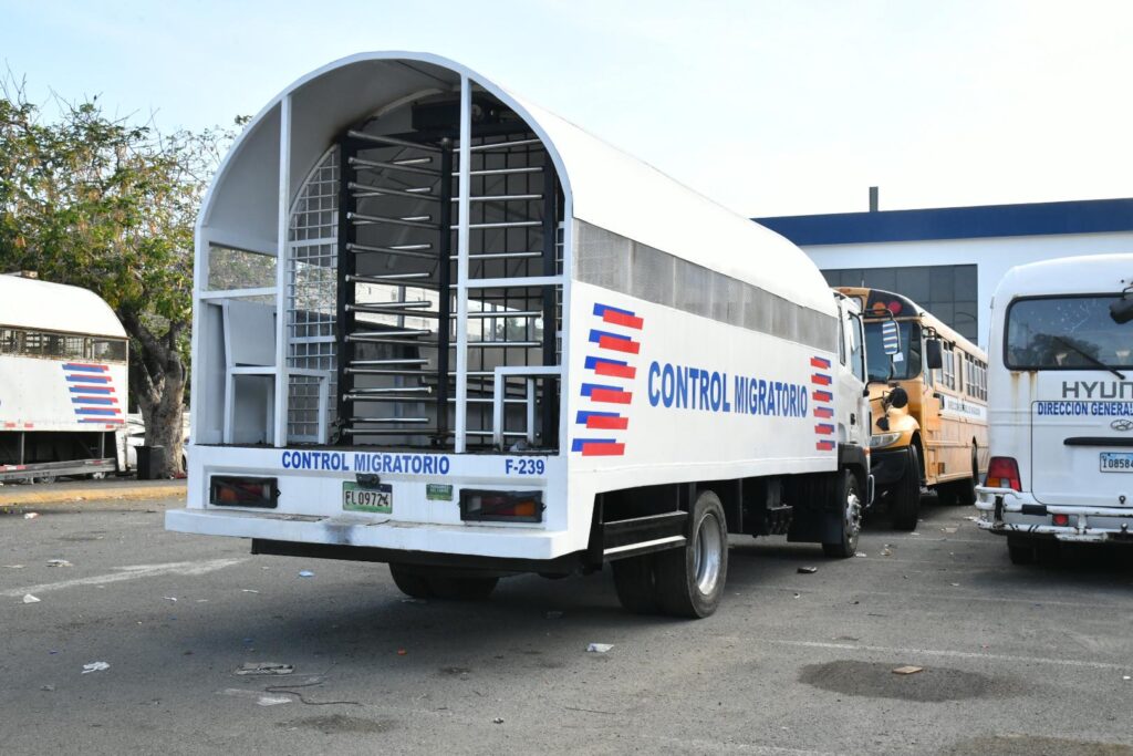 El primer trimestre de 2025 inicia con una nueva etapa de deportaciones de dominicanos, que salieron en busca de mejor vida, y hasta el momento, un total de 729 dominicanos con estas características han retornado al país de manera obligatoria, es decir, deportados.