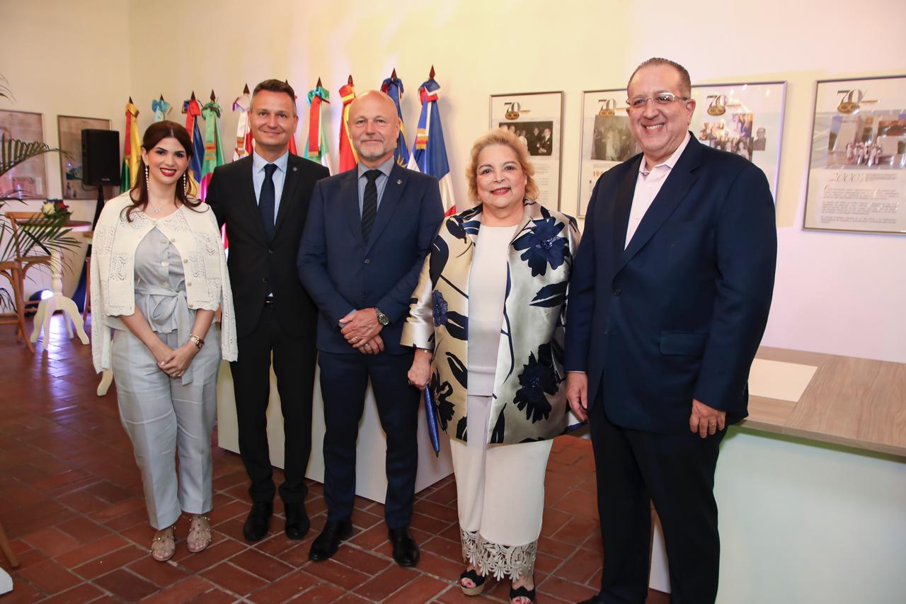 Realizan cóctel en honor al presidente de la Suprema Corte de Justicia de la República Checa