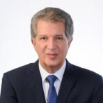 Acusa al presidente Abinader de violar Constitución por trato al tema migratorio