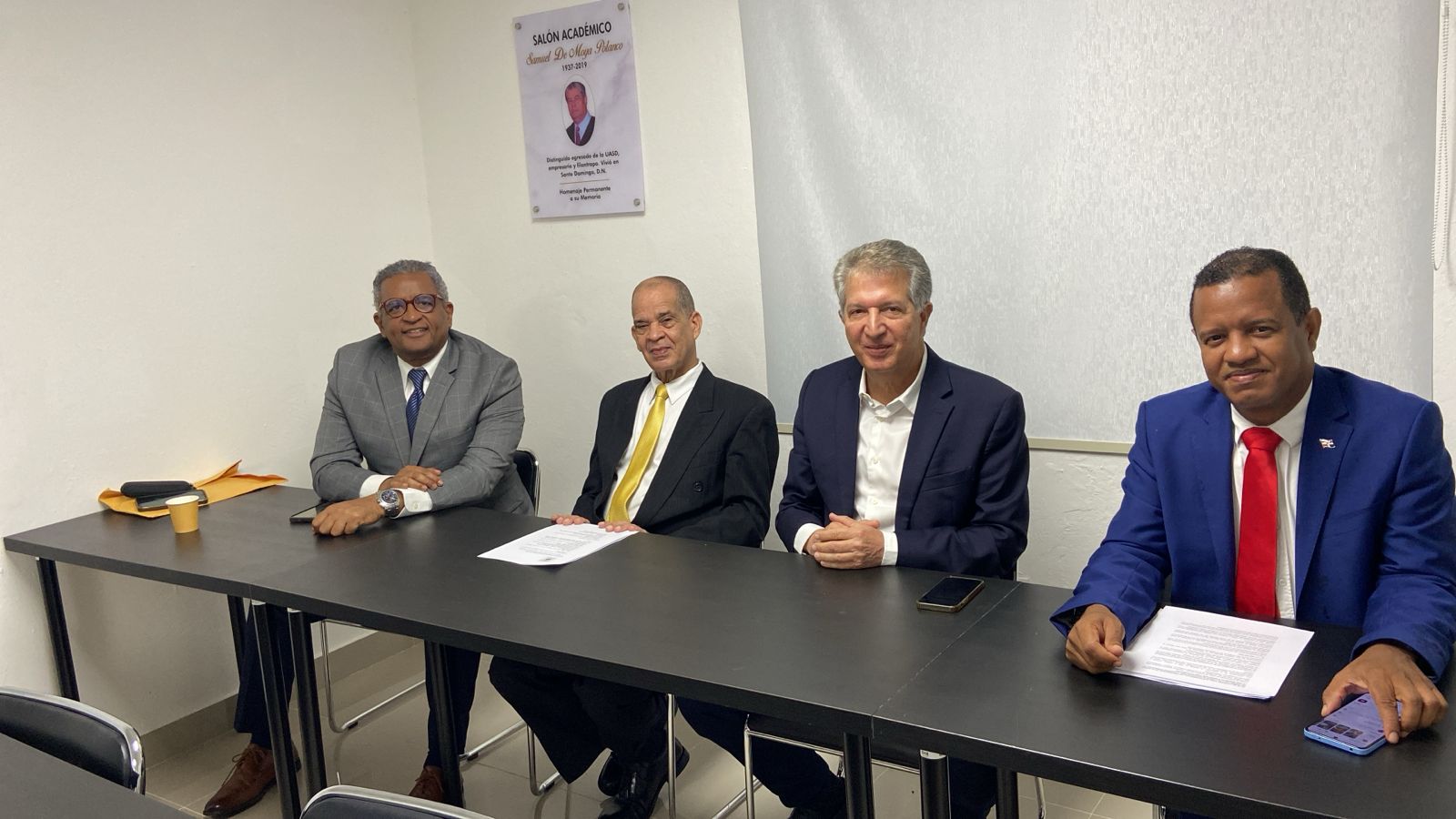 Emplazan a JCE para que retire proyecto sobre candidaturas independientes