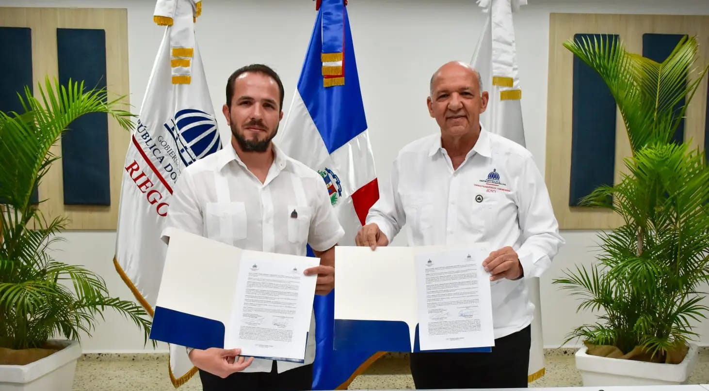 Claudio Caamaño Vélez, director ejecutivo de la TNR, e Isidro Torres, director general de los CTC / Fuente externa