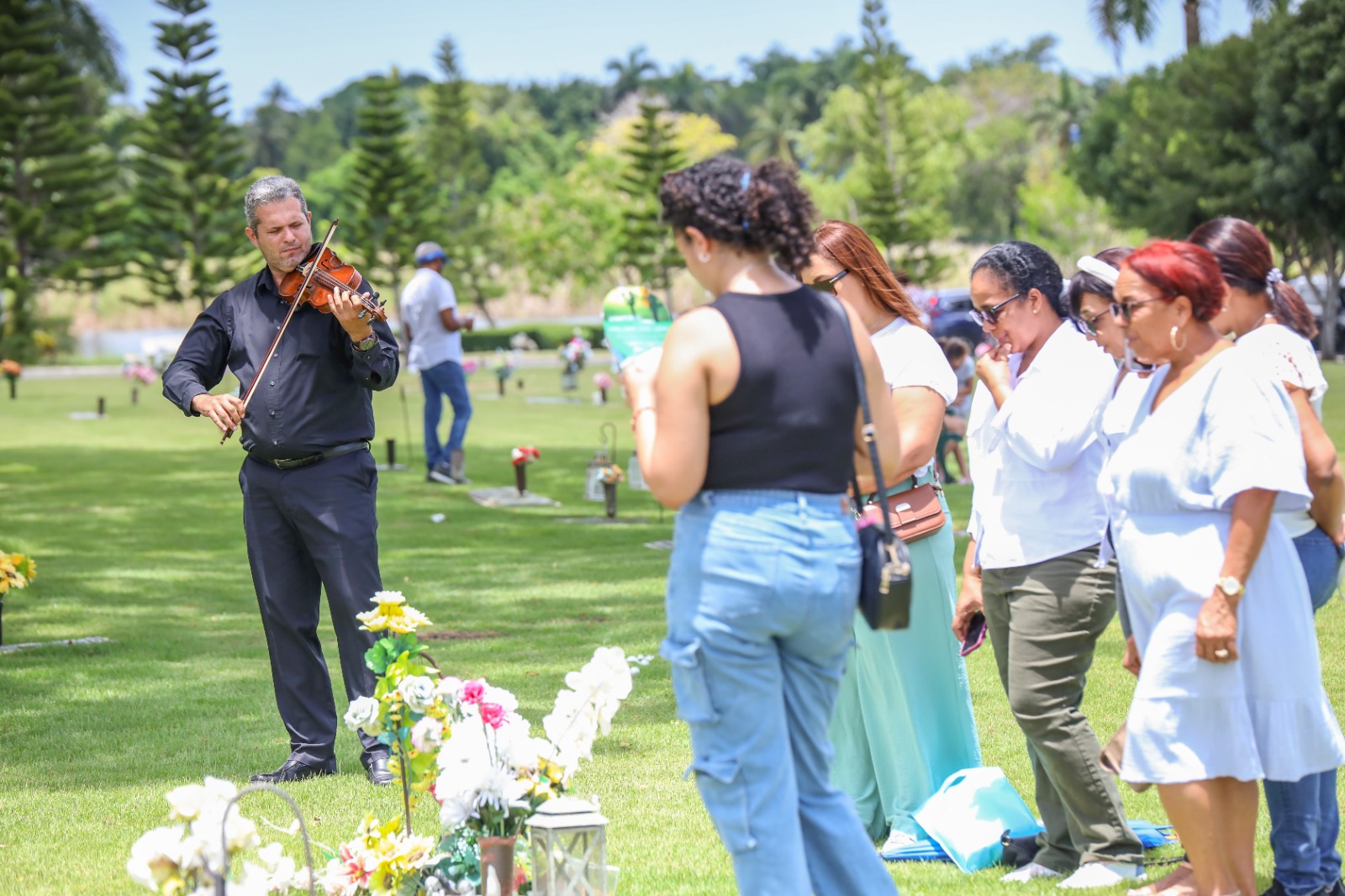 La homilía fue celebrada en los jardines del Camposanto Parque del Prado / Fuente externa