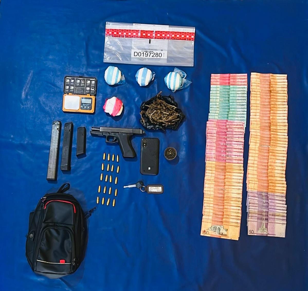 Autoridades detienen a "oreja" uno de los más buscados en Montecristi; le ocupan drogas y una pistola