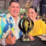 Esta noche, los dominicanos siguen haciendo historia en la gala de los Premios Heat 2025, celebrada en el Coliseo Iván de Bedout de Medellín, Colombia.