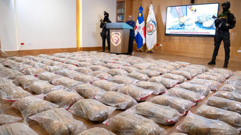 Arrestan a hombre vinculado a 334 paquetes de droga ocupados en el Puerto Multimodal Caucedo