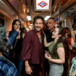 Manuel Carrasco convierte el Metro de Madrid en el escenario de su último disco