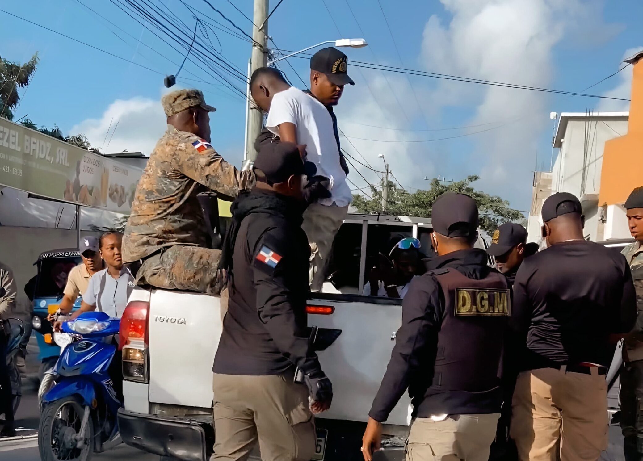 Haitianos regresan a su país tras abandonar localidades de Friusa