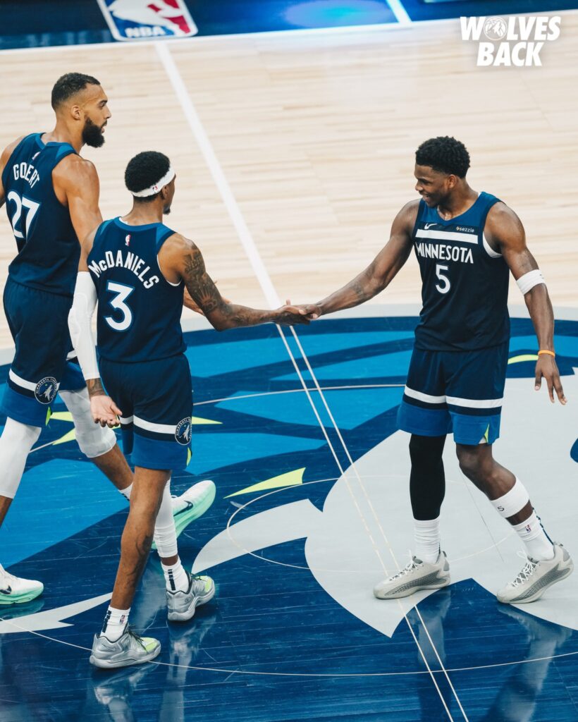 Minnesota avanza a la final dela conferencia Oeste de la NBA