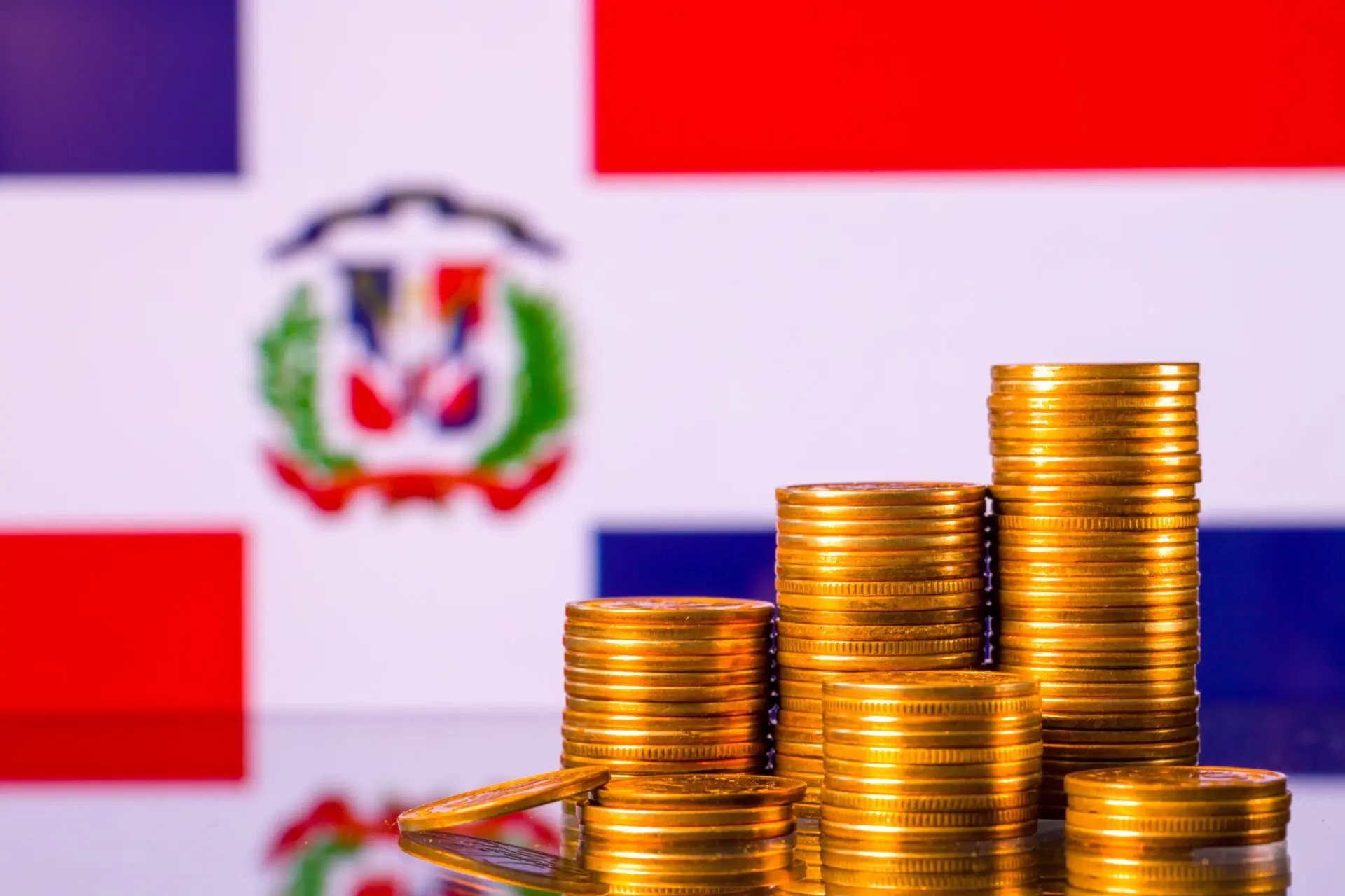 Cumplir con pagos de intereses eleva gastos de capital en el país