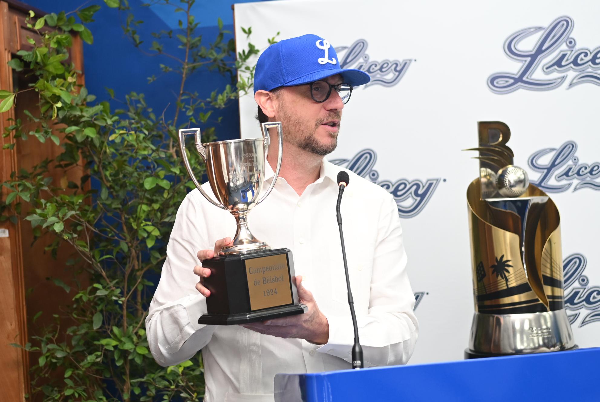 Miguel Guerra asume como presidente 21 de los Tigres del Licey.