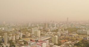 Polvo de Sahara sobre la Santo Domingo / Fuente externa