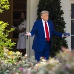 El presidente estadounidense, Donald Trump, consideró este viernes que España «siempre ha pagado muy poco» como miembro de la OTAN y reiteró su idea de que todos los integrantes de la organización, a excepción de Estados Unidos, deberían dedicar el 5 % del PIB en defensa.