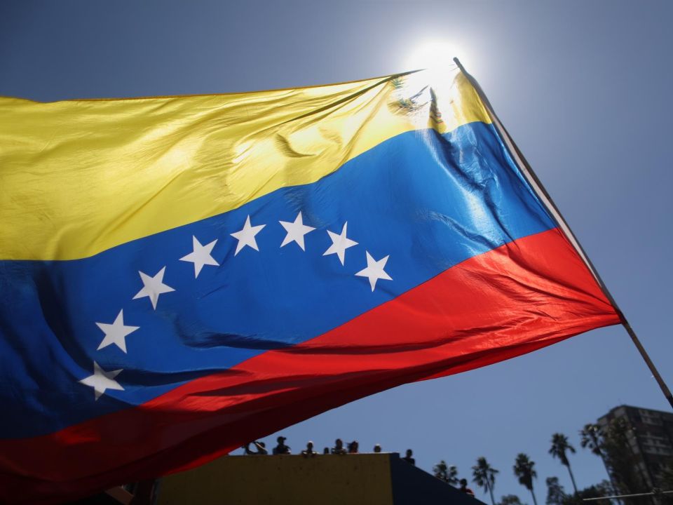 Cancillería venezolana emite "alerta máxima de viaje" a nacionales que vivan o planeen ir a EE.UU.