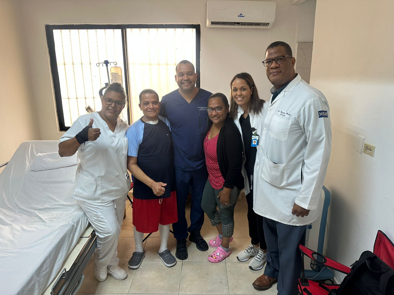 El sobreviviente de la tragedia es Bartolo Reyes de 55 años. Desde el pasado 8 de abril luchó por su vida junto a un equipo médico del Hospital Salvador B Gautier.