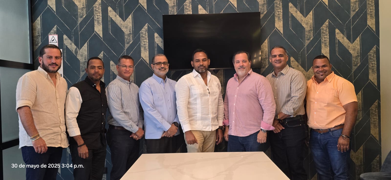 Empresas publicitarias resaltan su compromiso con defensa del sector ante desafíos