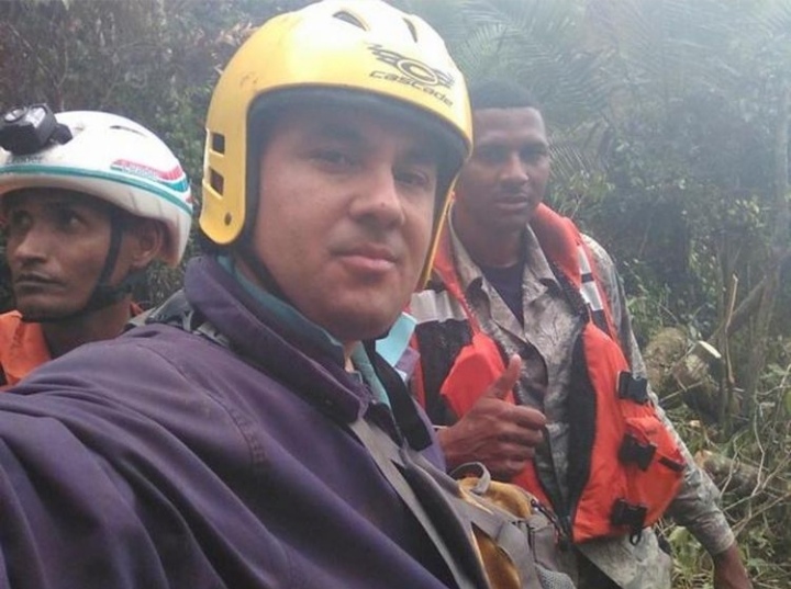 Accidente en helicóptero con Jaime David Fernández Mirabal, Manuel Díaz, Marcelino Olivo, Bolívar Dicent y Marcos Restituyo como supervivientes.