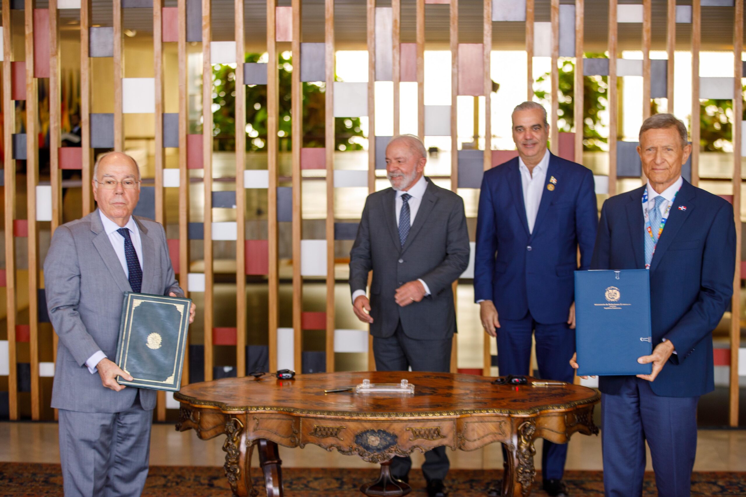 Se busca impactar áreas como gobierno digital, innovación, gestión de personas, promoción y valorización de la diversidad; además, promover el intercambio de información, profesores y alumnos para formación diplomática