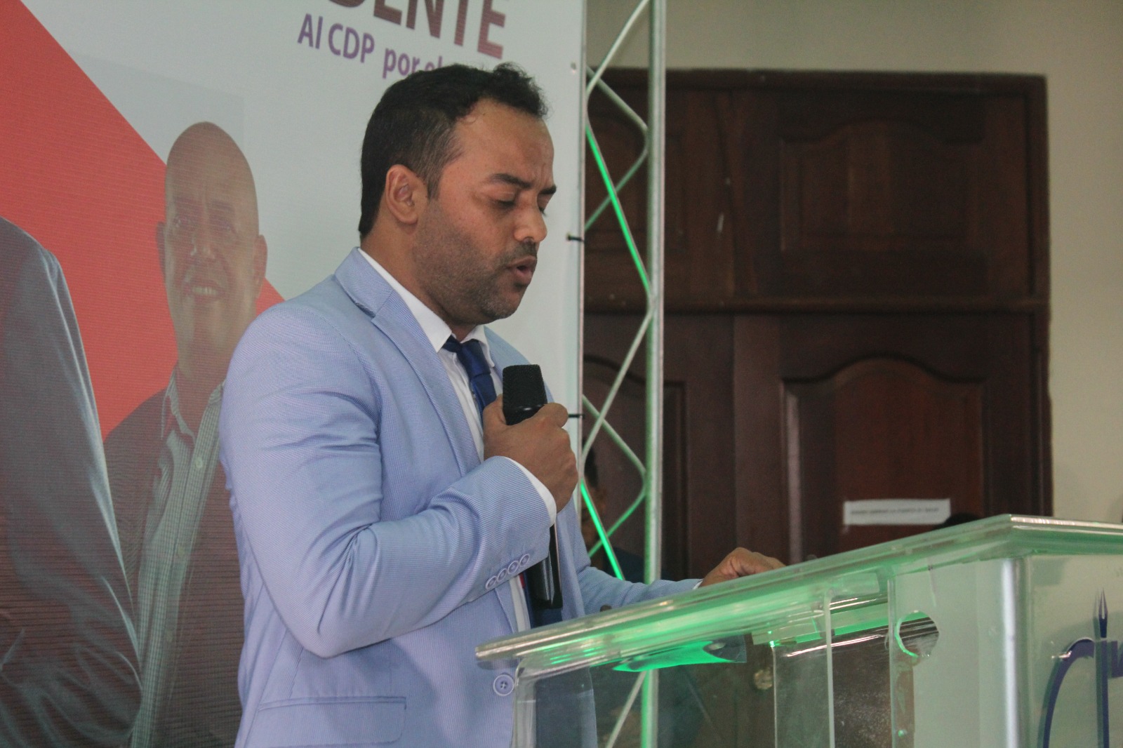 Con un llamado firme a la unidad, la dignidad y la defensa del ejercicio periodístico, el reconocido periodista Wilder Páez lanzó oficialmente sus aspiraciones para dirigir la seccional del Distrito Nacional del Colegio Dominicano de Periodistas (CDP), durante un acto celebrado este fin de semana.