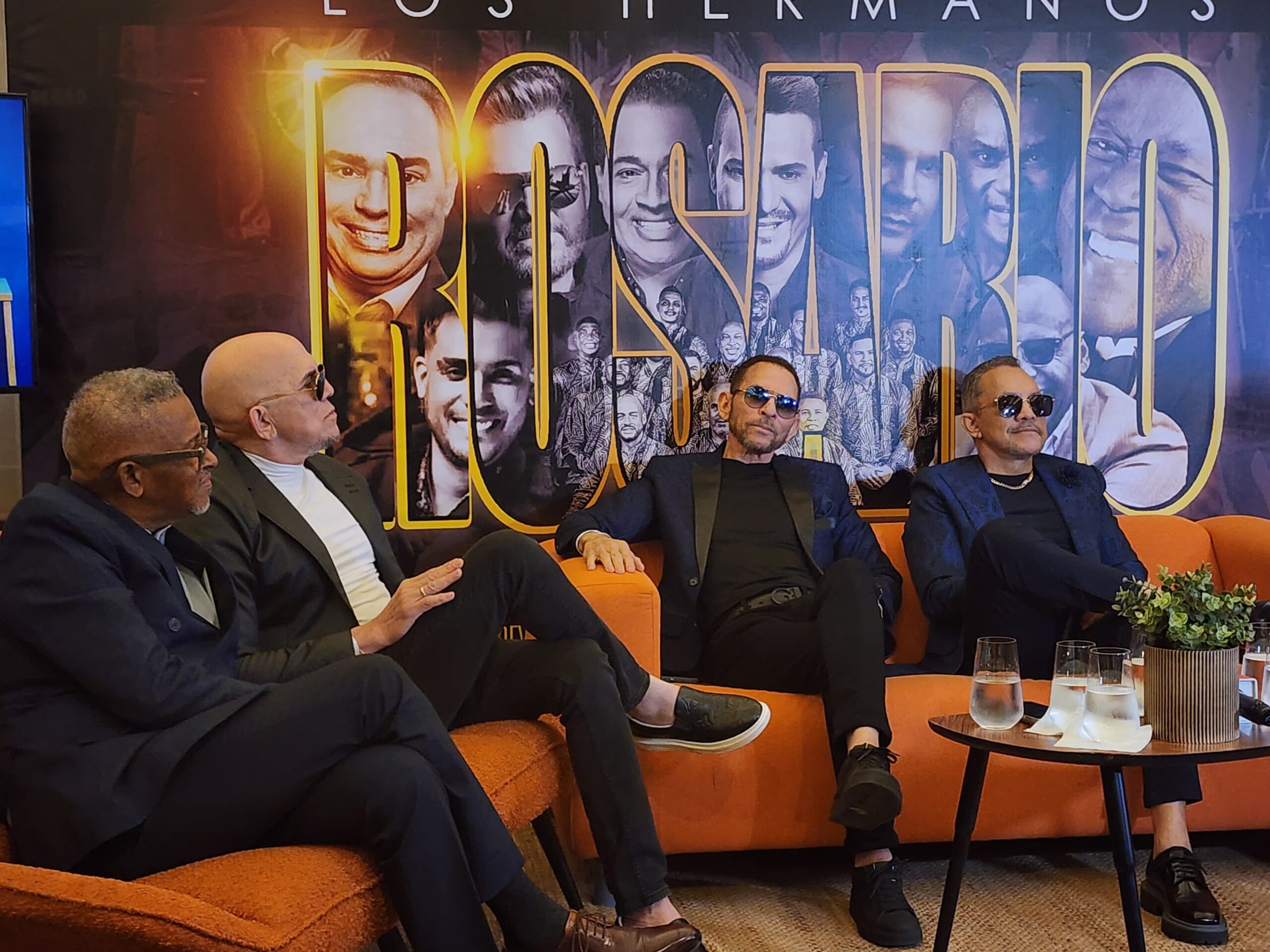 Los Hermanos Rosario / Kayros Santiago