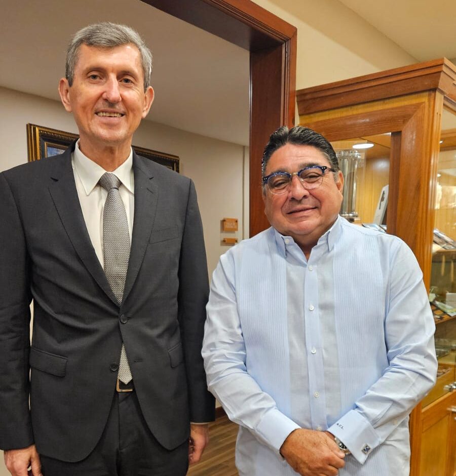 Miguel Calzada León, cónsul de Mongolia en RD realiza visita de cortesía al embajador de Rusia en este país