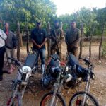 Trece haitianos en condición migratoria irregular fueron detenidos por miembros del Ejército de República Dominicana cuando eran transportados en motocicletas en comunidades de las provincias Montecristi y San Juan de la Maguana.