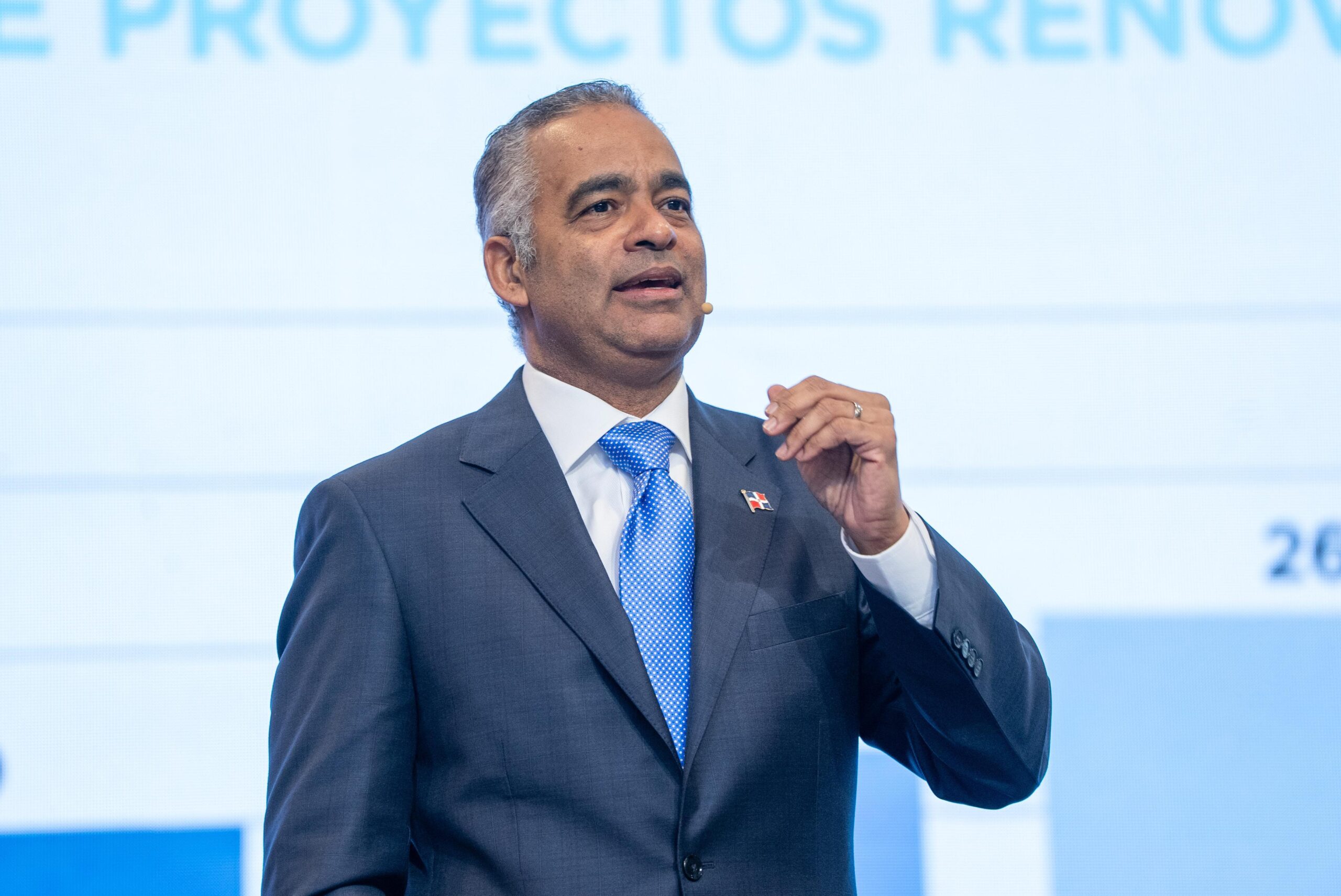 Joel Santos apoya resolución de la Junta Monetaria y favorece financiamiento energético en moneda extranjera